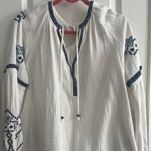 Bohemian embroidered top, perfect for early fall